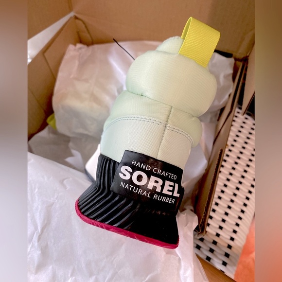 Sorel Out N About III Waterproof Puffy Zip Boots ✨ Sea Sprite + Chalk Size 11 - Picture 11 of 11